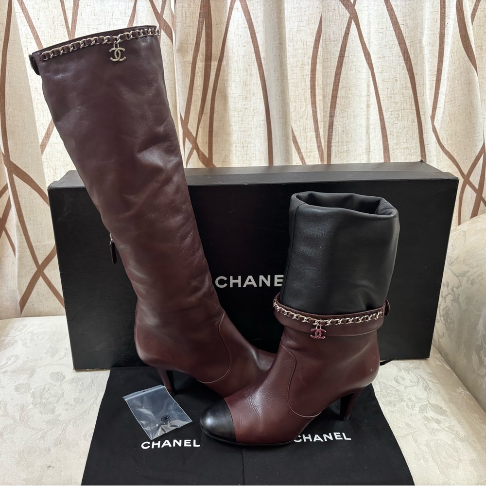 🆕 Chanel CC gorgeous cap toe long Boots 👢